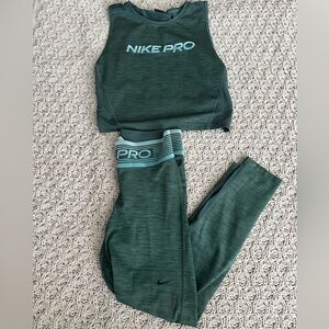 Fitted Nike Pro Leggings Set